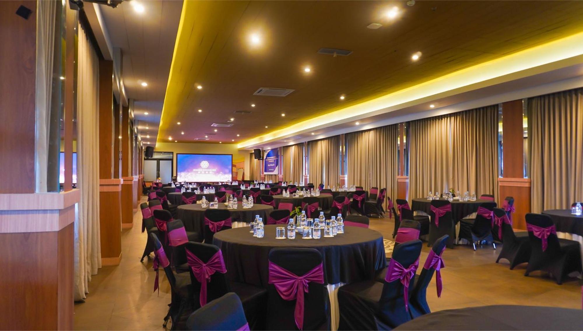 Grand Sunshine Resort & Convention Soreang Luaran gambar